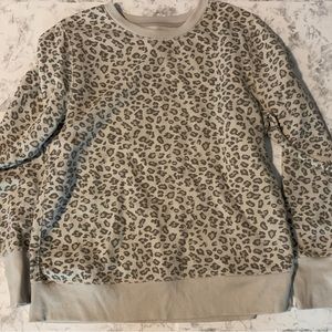 Leopard print sweatshirt. Size XL
